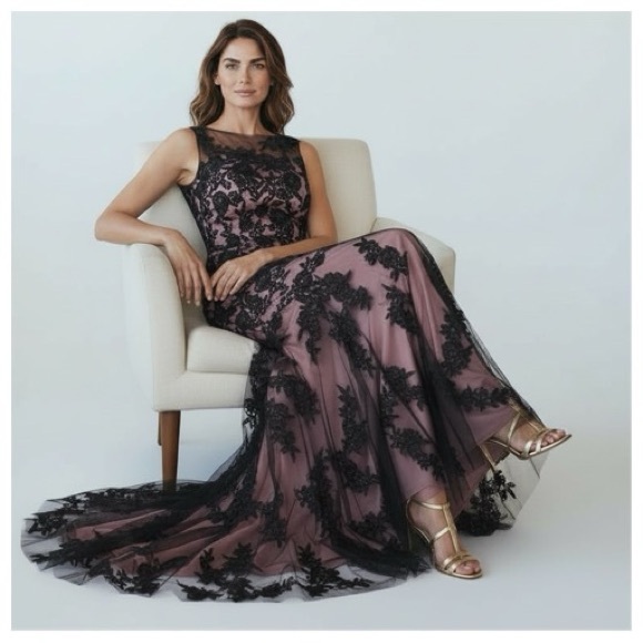 Dylanqueen Dresses | Elegant Black And Purple Lace Evening Gown | Color: Black/Purple | Size: 4 | Monimaca's Closet